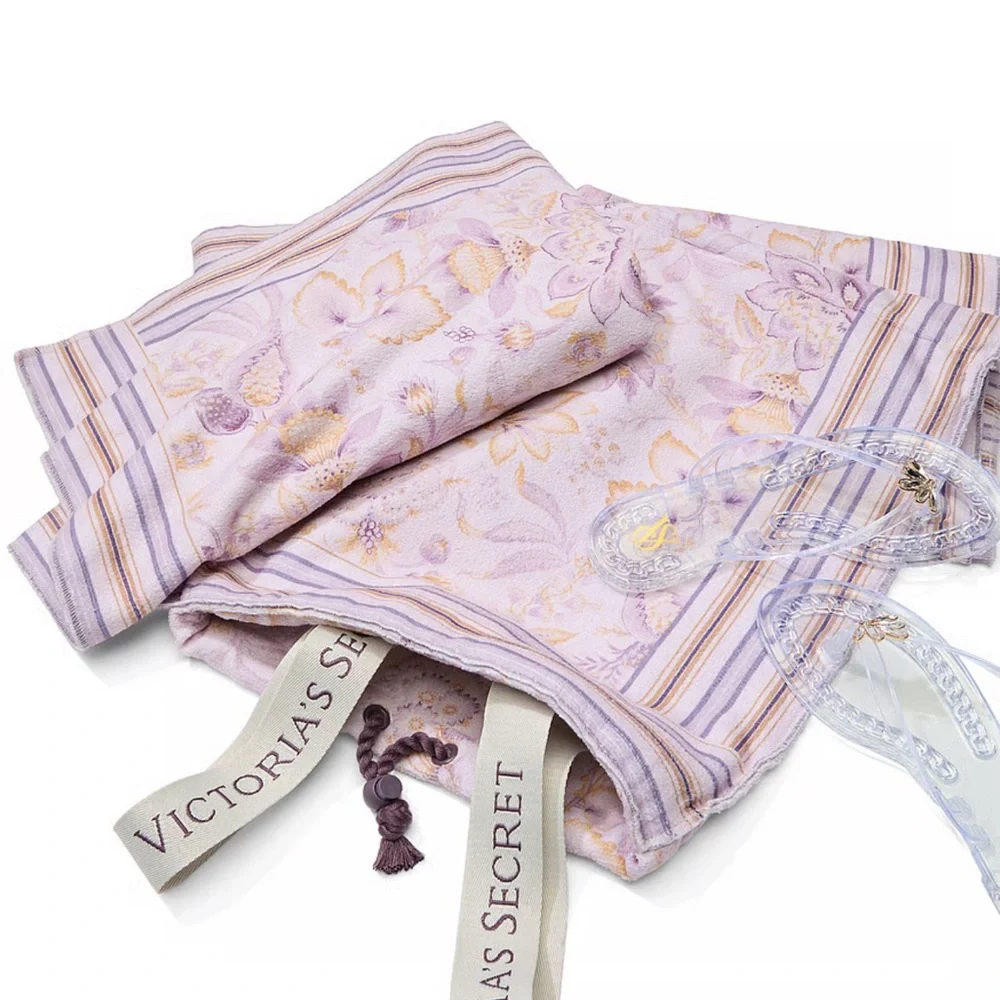 VICTORIA'S SECRET Packable Beach Blanket